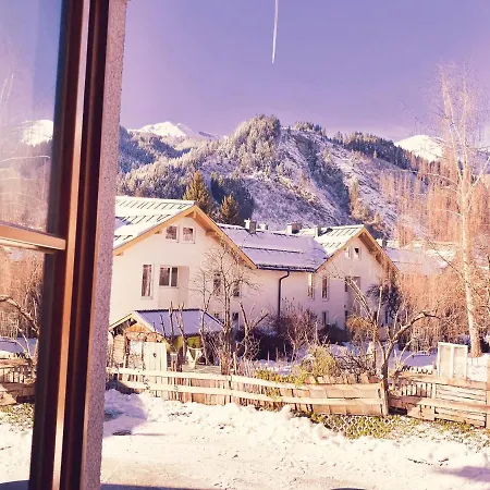 Modern Mountain 3 - Directly By Skiing Area 아파트 *